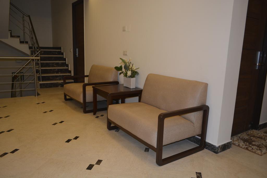 Hotel Mint Casa New Delhi